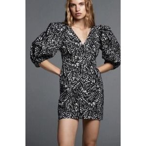 NWT ZARA The Kacy Dress Black & White Mini Dress Puff Sleeve Size Large